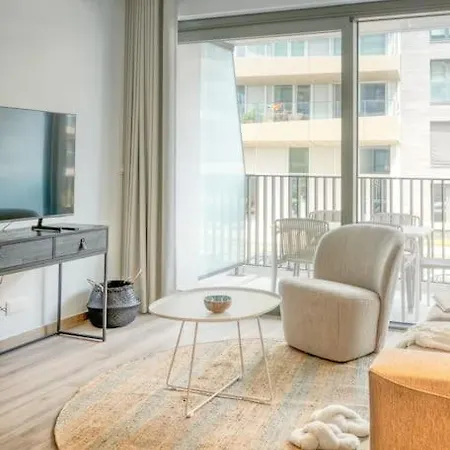 5-guest In Ostend, Steps From The Остенде