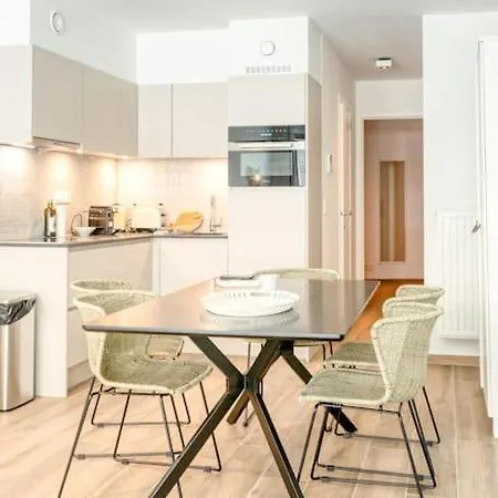5-guest In Ostend, Steps From The Остенде